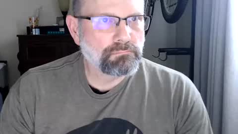 Just hanging out - No pressure online show from April 12, 10:04 pm