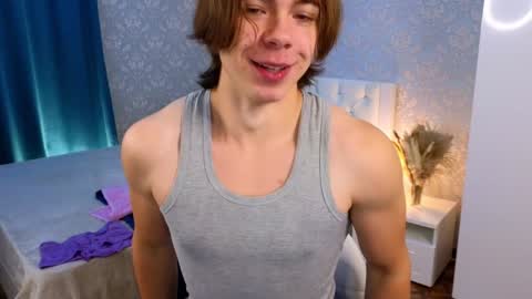 Mickey online show from December 2, 1:14 am