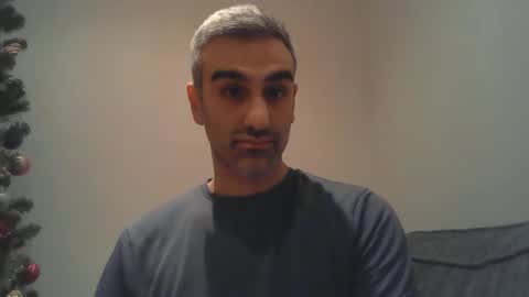 Snapshot of mystery2025 chatting on December 5, 9:28 pm Mystery2025 online show from December 5, 9:28 pm