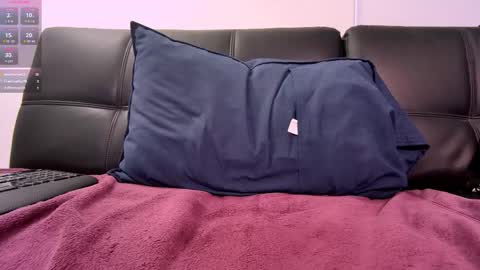 Mystery Nymph Milf online show from October 28, 2:31 pm