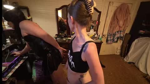 Mystery Blue and Mistress Prude online show from May 24, 1:21 am