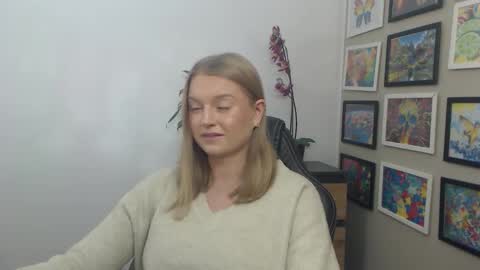 Erica online show from November 21, 8:35 am