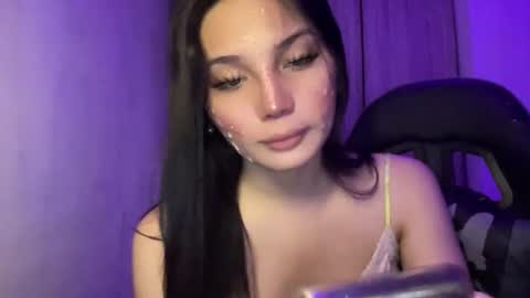 UR GIRL NEXTDOOR online show from May 28, 2:03 pm