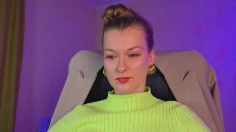 mysticvenus_ online show from January 7, 2:41 pm