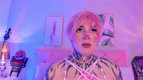 Misteika online show from October 31, 1:01 pm