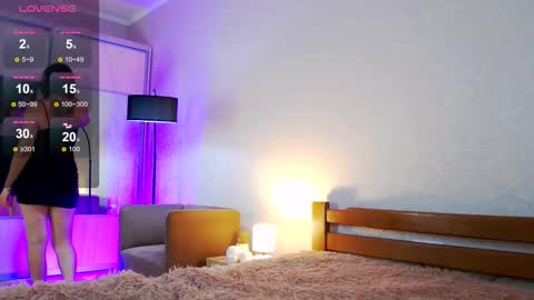 Angeline online show from September 13, 7:35 pm