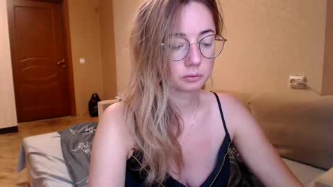 Maya online show from December 28, 8:26 am