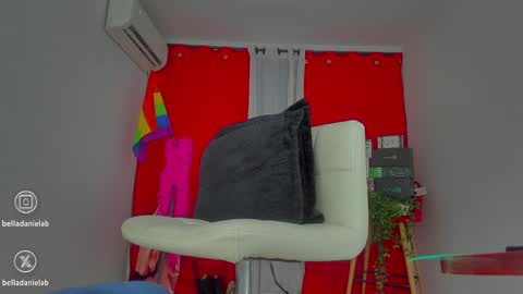 Snapshot of mysweetdanny chatting on February 1, 7:26 am IG belladanielab online show from February 1, 7:26 am