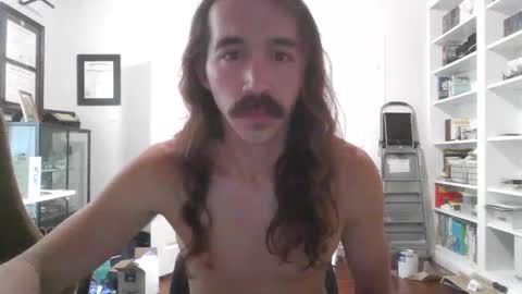 Snapshot of mythrowawayatx chatting on September 22, 9:28 pm mythrowawayatx online show from September 22, 9:28 pm