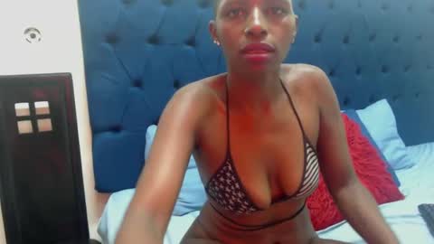 Snapshot of mzansihottestcouple chatting on January 17, 1:46 pm mzansihottestcouple online show from January 17, 1:46 pm