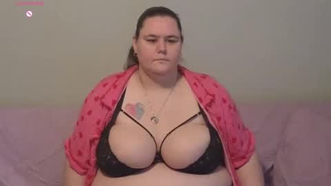 Snapshot of mzjuicybootay2169 chatting on September 10, 11:32 am Mzjuicybootay online show from September 10, 11:32 am