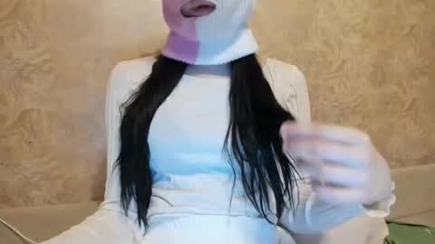 Snapshot of n33n33 chatting on March 4, 4:18 am n33n33 online show from March 4, 4:18 am