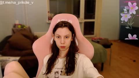 Snapshot of na_prikole_ chatting on October 18, 8:20 pm Vanessa and Julia online show from October 18, 8:20 pm