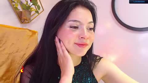 naamah_b online show from January 18, 2:02 pm