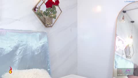 naamah_b online show from March 8, 1:57 pm