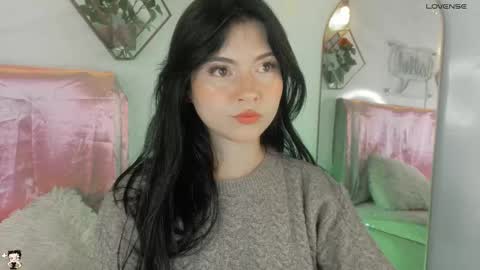 naamah_b online show from October 13, 2:06 pm