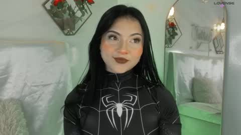 naamah_b online show from October 30, 2:51 pm