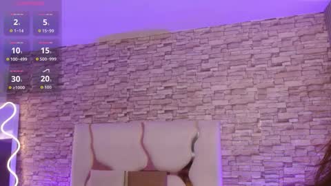 Snapshot of naanaky_tay chatting on October 1, 12:00 pm TARA online show from October 1, 12:00 pm