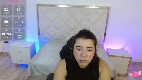 Snapshot of naanaky_tay chatting on October 20, 11:54 am TARA online show from October 20, 11:54 am