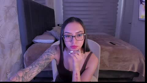 anny online show from April 5, 7:55 pm