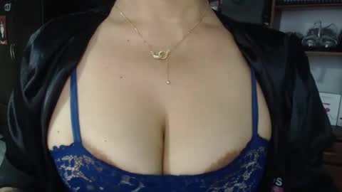 Nadia  online show from February 16, 4:20 am