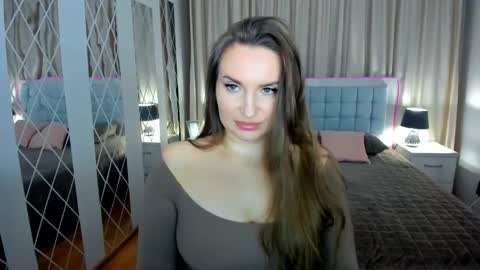 NadinGracefull online show from March 21, 7:17 pm