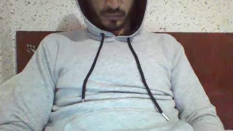 V online show from February 6, 6:02 pm