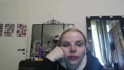 nadyagt online show from March 22, 9:13 am