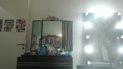Snapshot of nadyagt chatting on April 19, 7:38 pm nadyagt online show from April 19, 7:38 pm