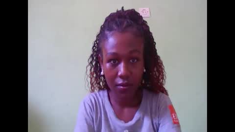 Snapshot of nah296652 chatting on February 20, 8:49 am nah296652 online show from February 20, 8:49 am