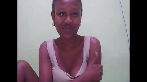 nah296652 online show from April 7, 8:53 pm