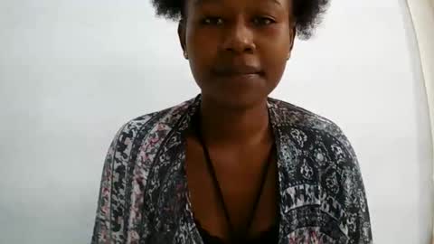 nah296652 online show from May 29, 7:39 am