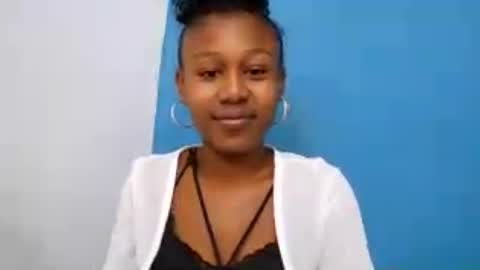 nah296652 online show from July 4, 6:52 am
