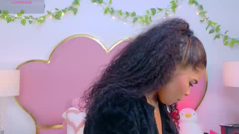 NahiaraReina  online show from December 2, 2:01 pm