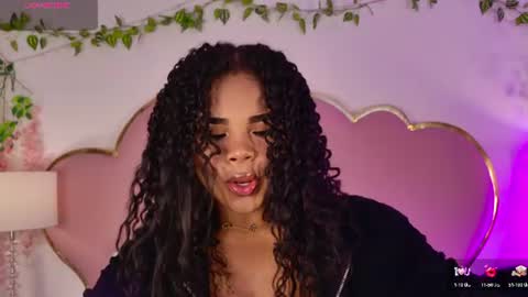 Snapshot of nahiarareina chatting on June 13, 2:15 pm NahiaraReina online show from June 13, 2:15 pm
