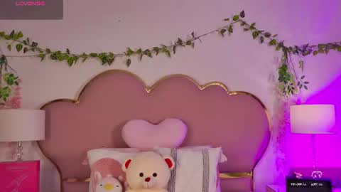 Snapshot of nahiarareina chatting on July 6, 1:19 pm NahiaraReina online show from July 6, 1:19 pm