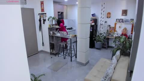 Nahirr online show from May 9, 2:44 pm