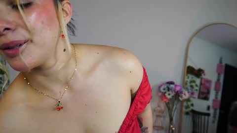 Naho  Sigueme en mis Redes Sociales Follow me on my social networks online show from April 10, 1:33 am