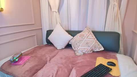 Snapshot of nahomi_key_ chatting on October 22, 7:35 pm Nahomi online show from October 22, 7:35 pm
