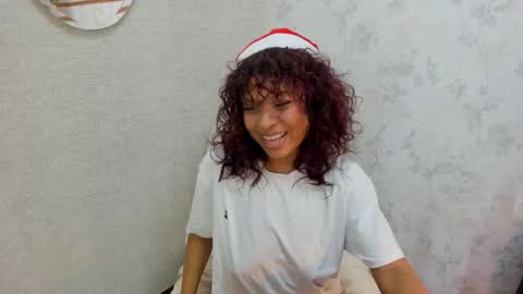 Nahomy online show from December 14, 10:14 pm