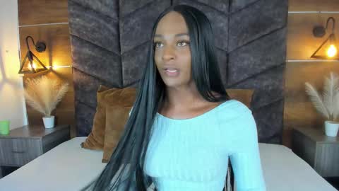  VICTORIA  online show from March 4, 7:43 pm