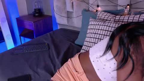  VICTORIA  online show from November 15, 7:21 pm