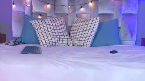  VICTORIA  online show from February 18, 7:43 pm