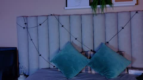  VICTORIA  online show from March 23, 8:02 pm