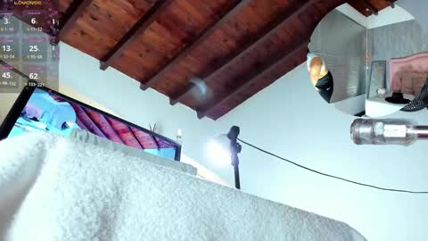 Snapshot of nahomidi_bello chatting on February 15, 3:20 pm online show from February 15, 3:20 pm