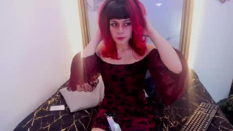 nahomy online show from March 23, 7:40 pm