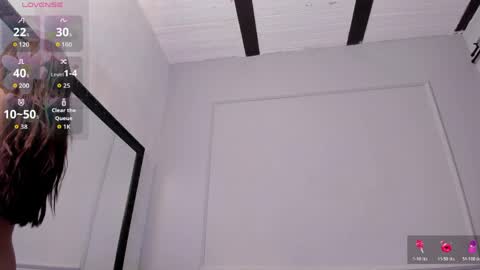 nahomycarterr online show from April 10, 11:37 am