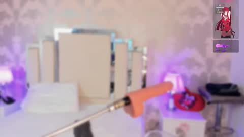 Nahomy Roberts online show from December 5, 12:14 pm