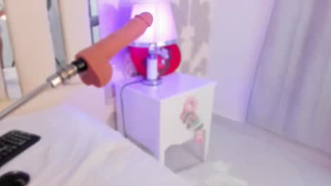 Snapshot of nahomyroberts chatting on February 23, 12:02 pm Nahomy Roberts online show from February 23, 12:02 pm