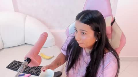 Snapshot of nahomyroberts chatting on March 12, 8:53 am Nahomy Roberts online show from March 12, 8:53 am